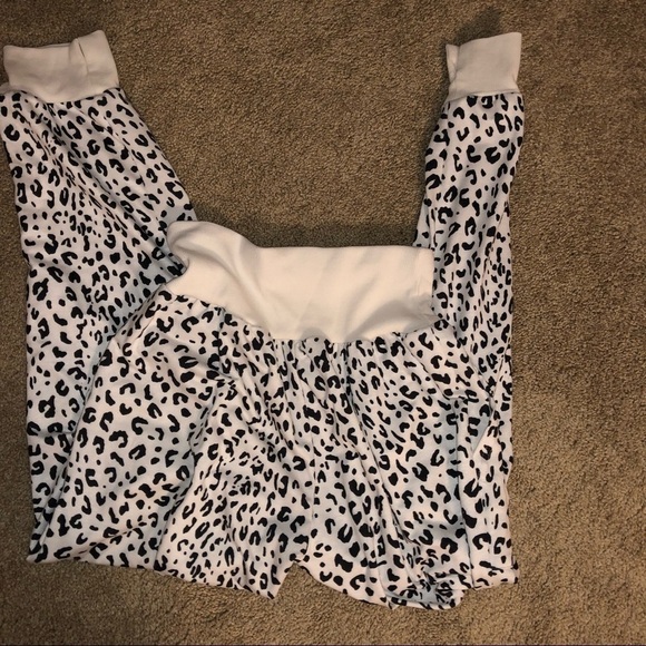 Black and White Print Joggers - Picture 3 of 4